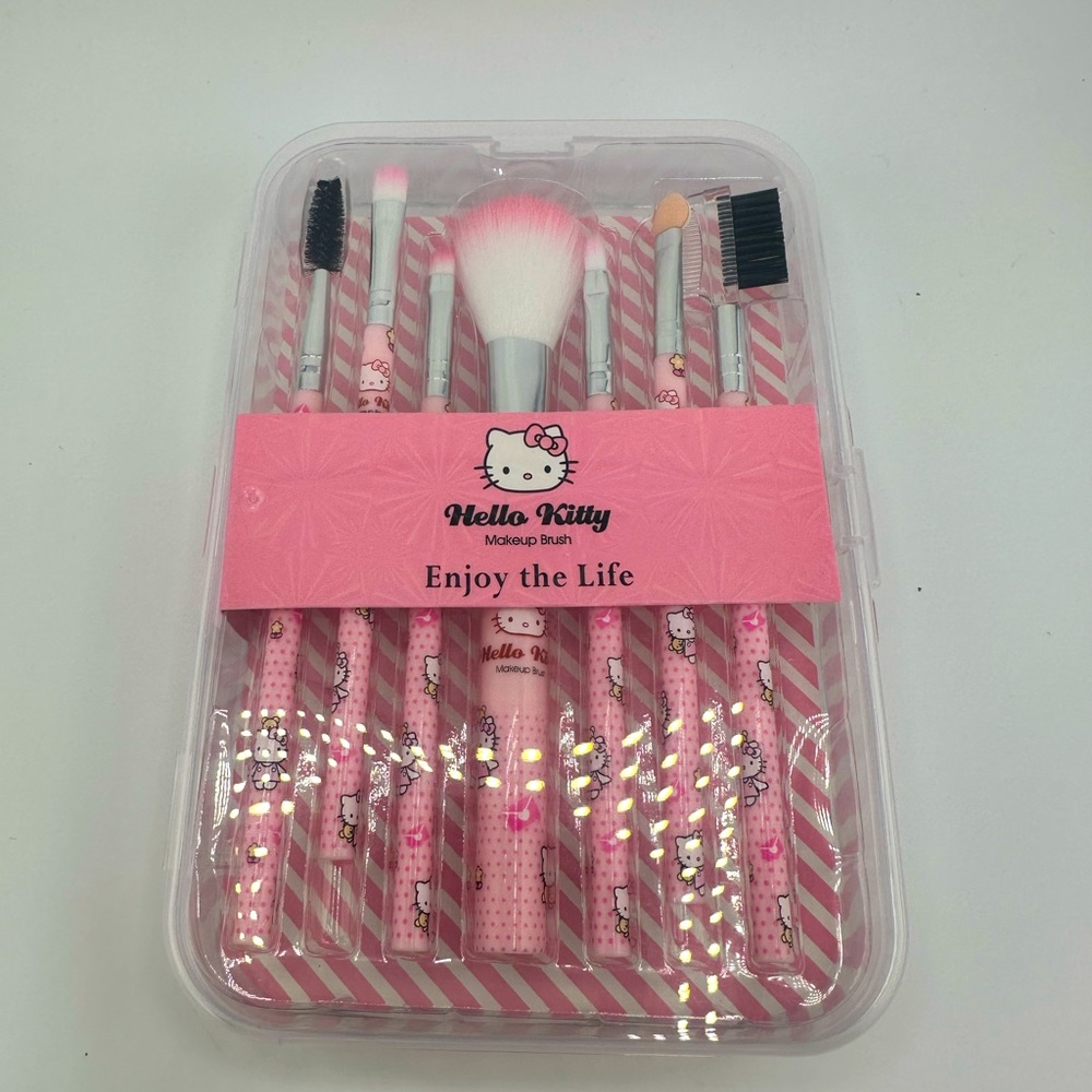 Hello Kitty Brush set- New in box- 7 pieces